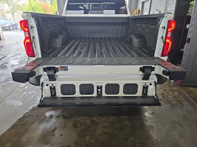 Used 2024 Chevrolet Silverado 2500 High Country w/ High Country Premium Package image 13