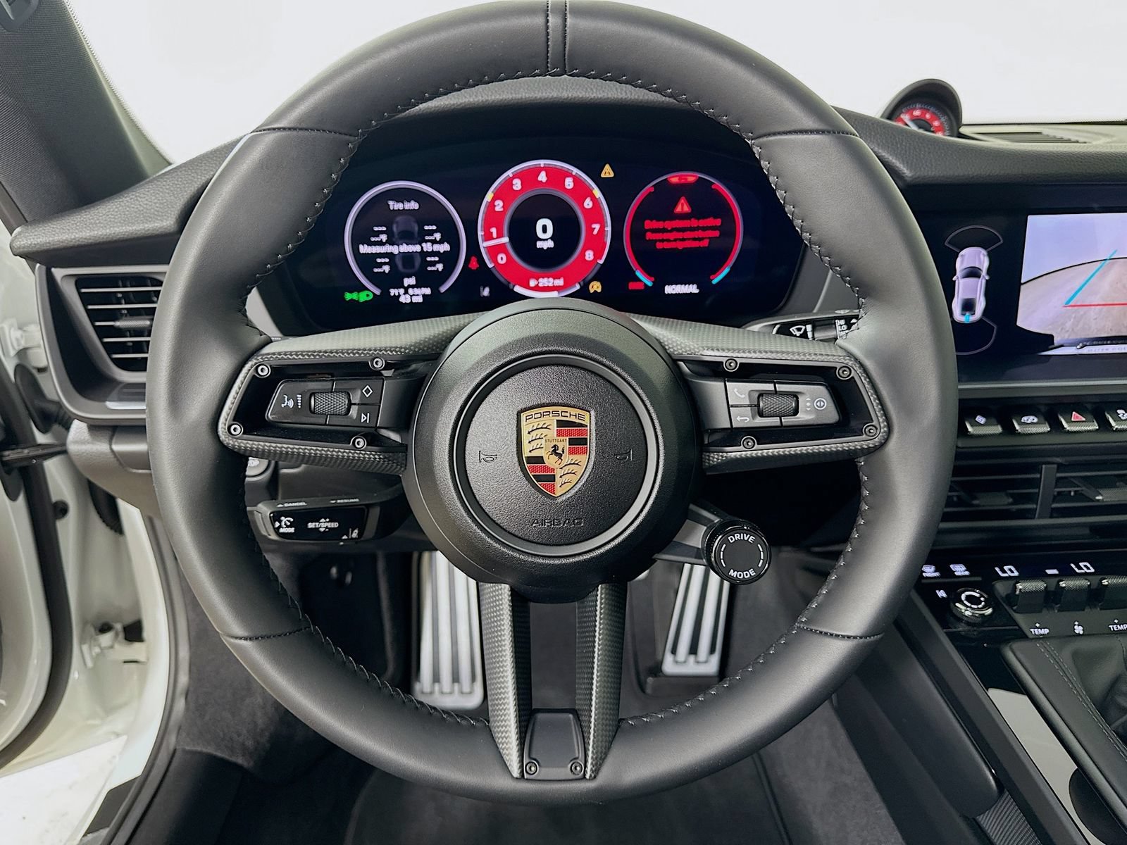 Used 2025 Porsche 911 Carrera T RWD image 19