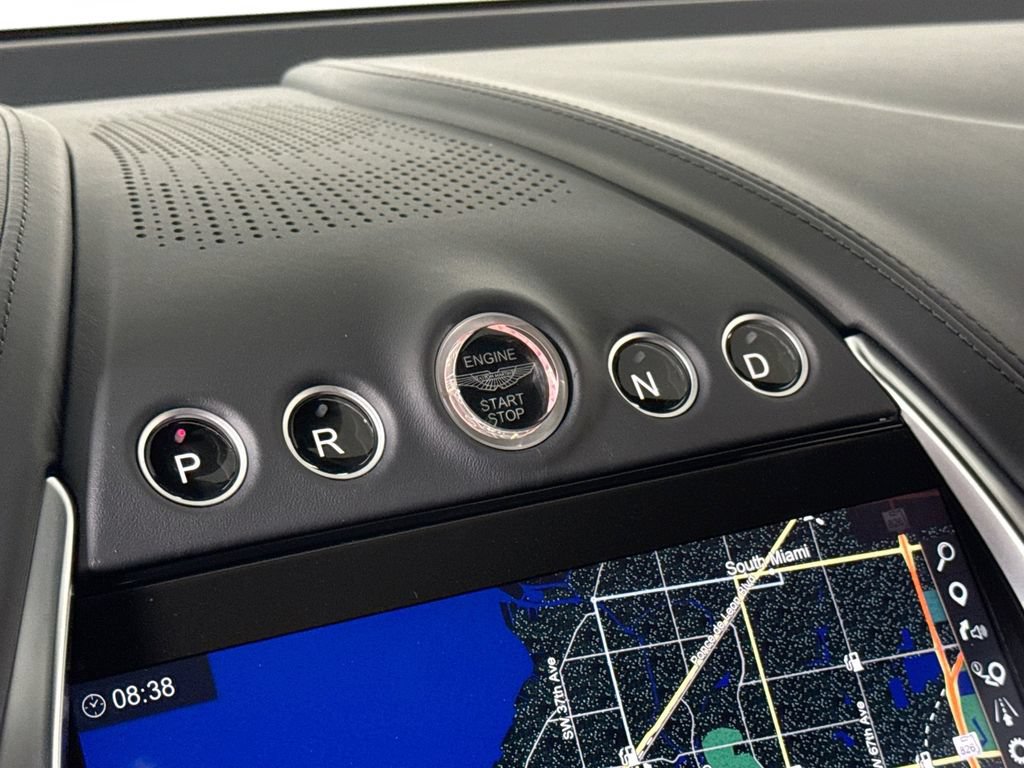 Used 2024 Aston Martin DBX AWD/4WD image 20