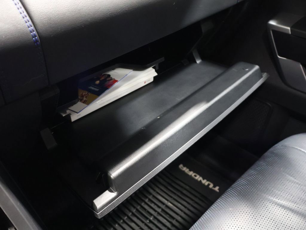 Used 2024 Toyota Tundra Platinum image 33