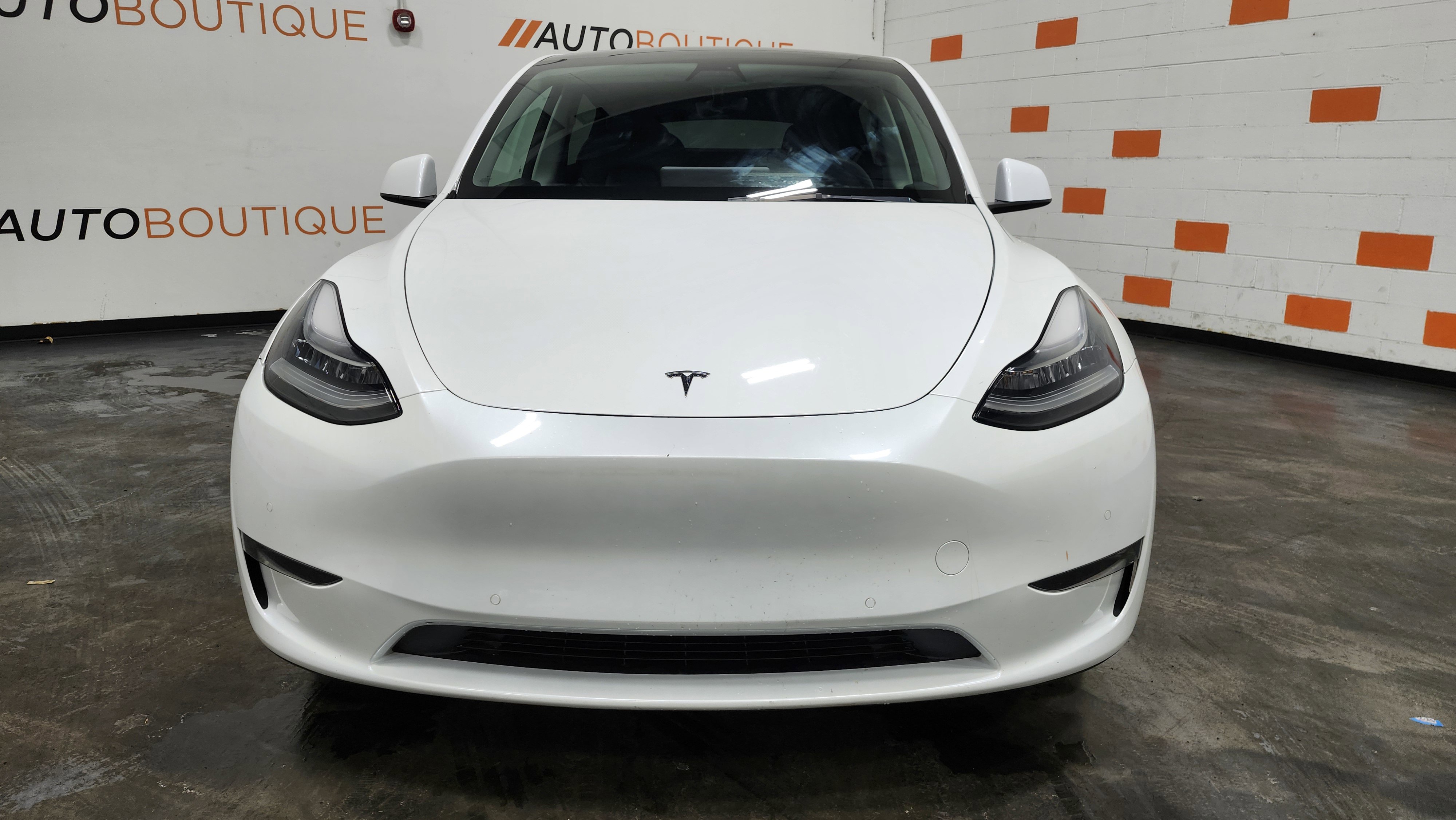 Used 2021 Tesla Model Y Long Range image 11