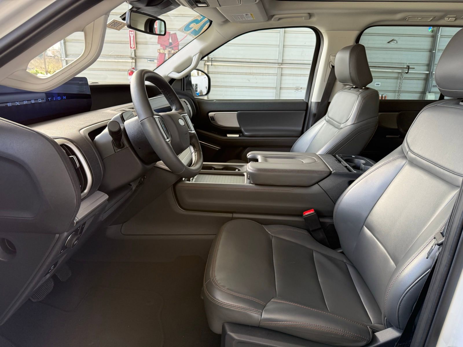 Used 2025 Ford Expedition Max Active image 12