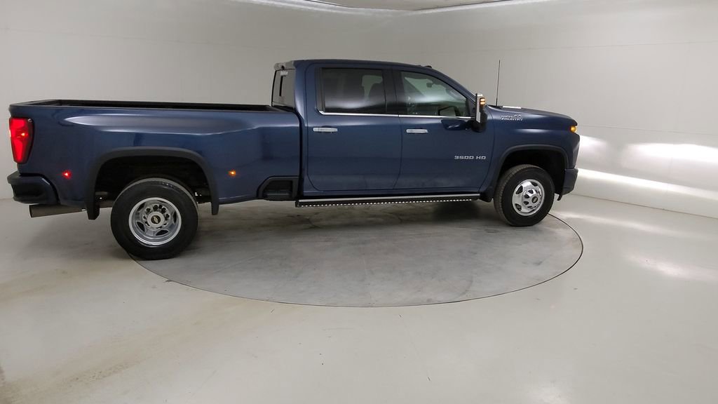 Used 2021 Chevrolet Silverado 3500 High Country image 13