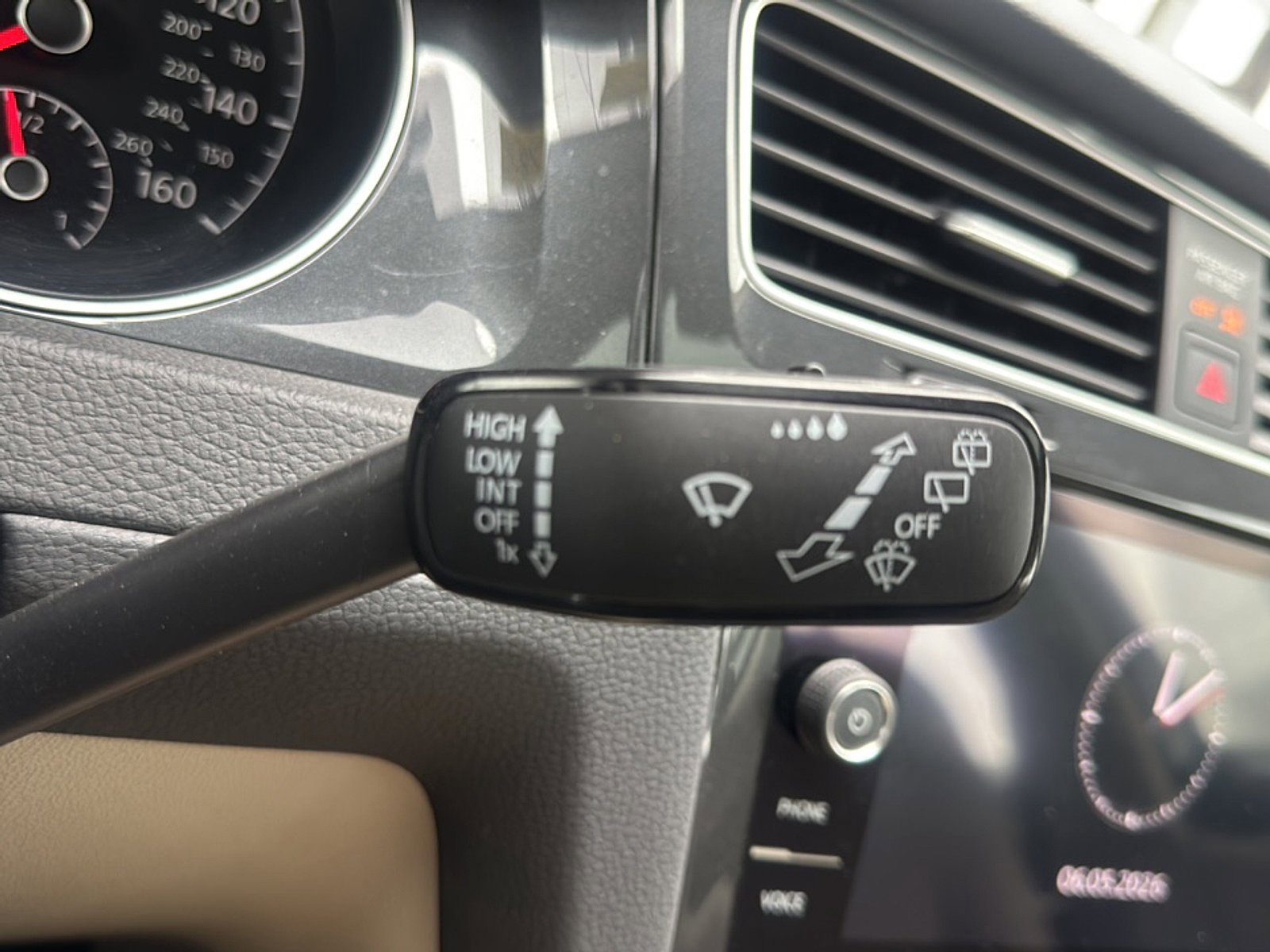 Used 2019 Volkswagen Golf SE w/ Driver Assistance Package FWD image 28