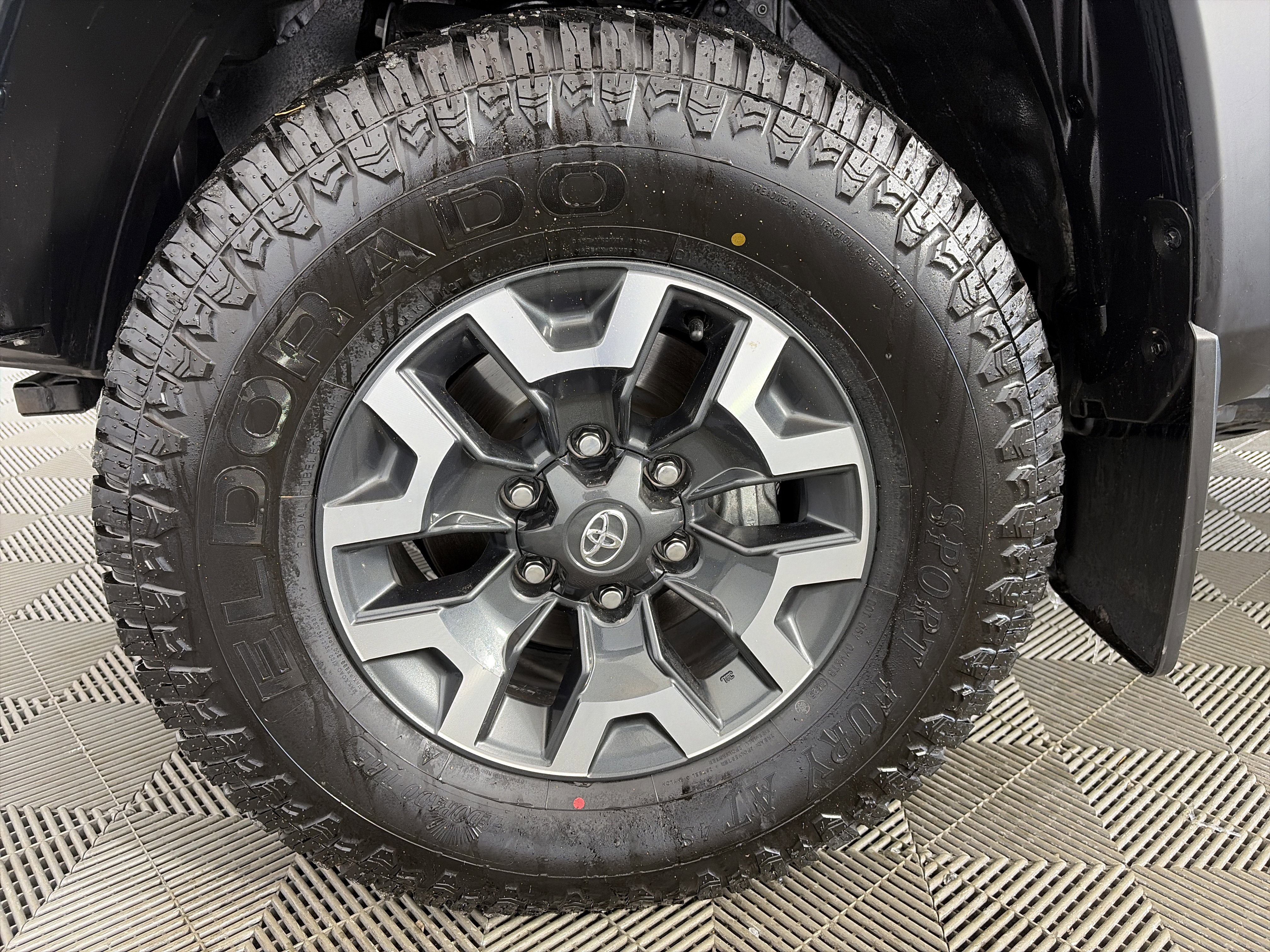 Used 2023 Toyota Tacoma TRD Off-Road image 13