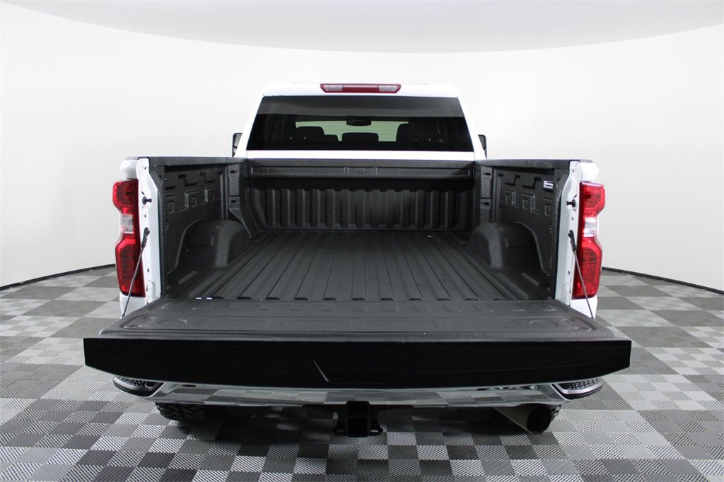 Used 2021 Chevrolet Silverado 2500 LT w/ Fleet Comfort Package image 8