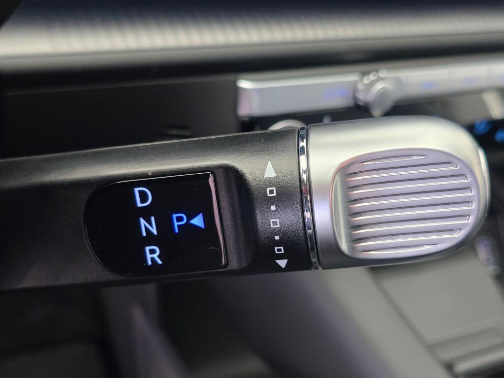 New 2025 Hyundai Ioniq 6 SEL image 25