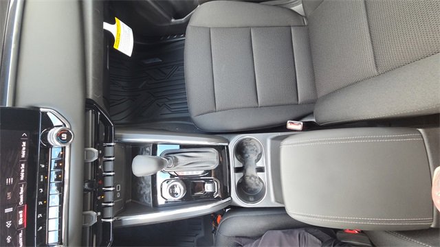 New 2026 GMC Canyon Elevation w/ Convenience Package image 33