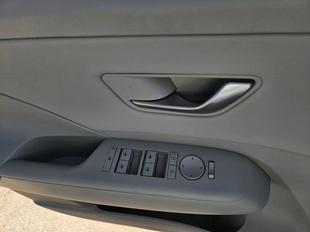 New 2026 Hyundai Kona SEL Premium FWD image 18