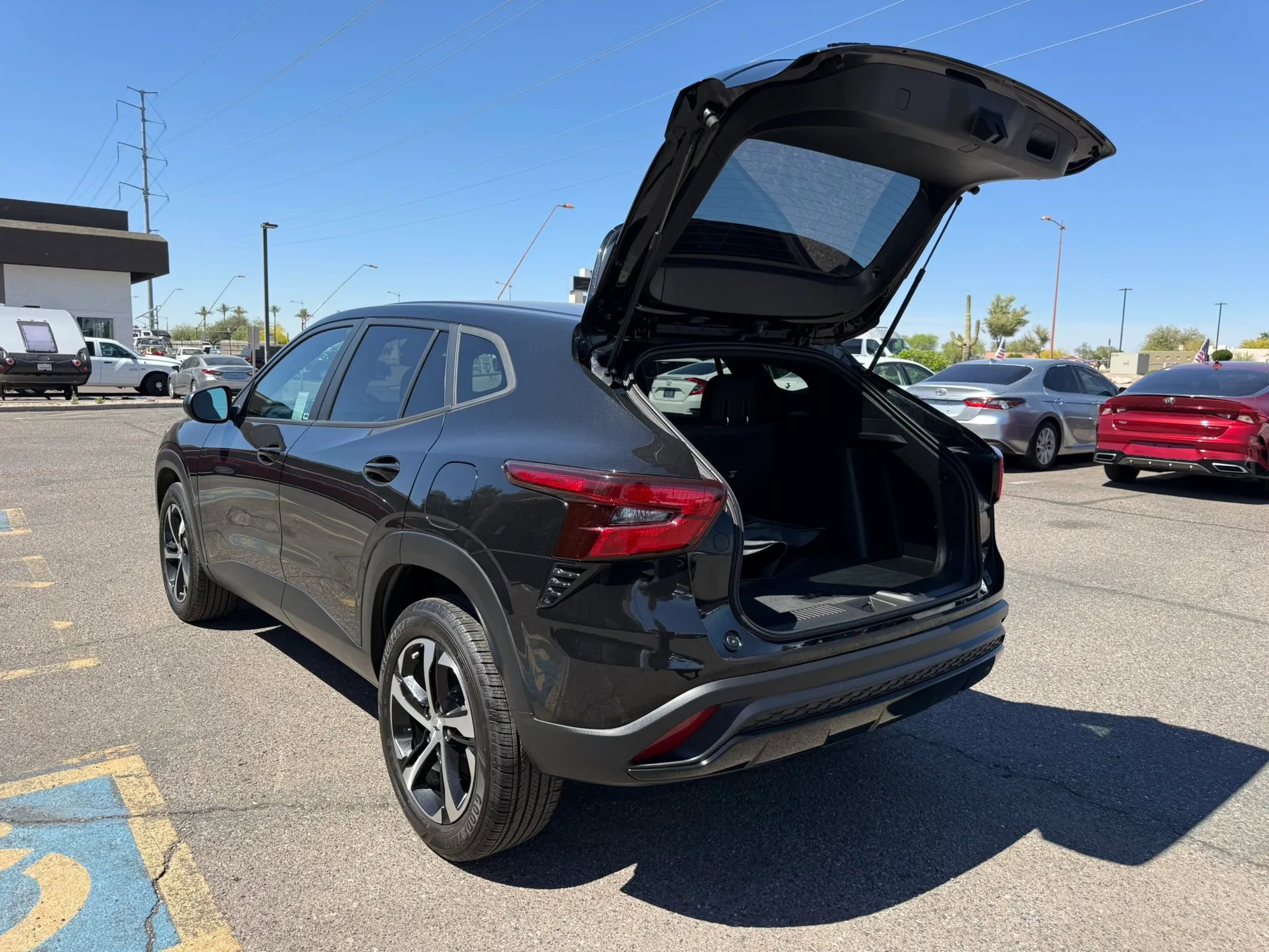 Used 2024 Chevrolet Trax RS image 43