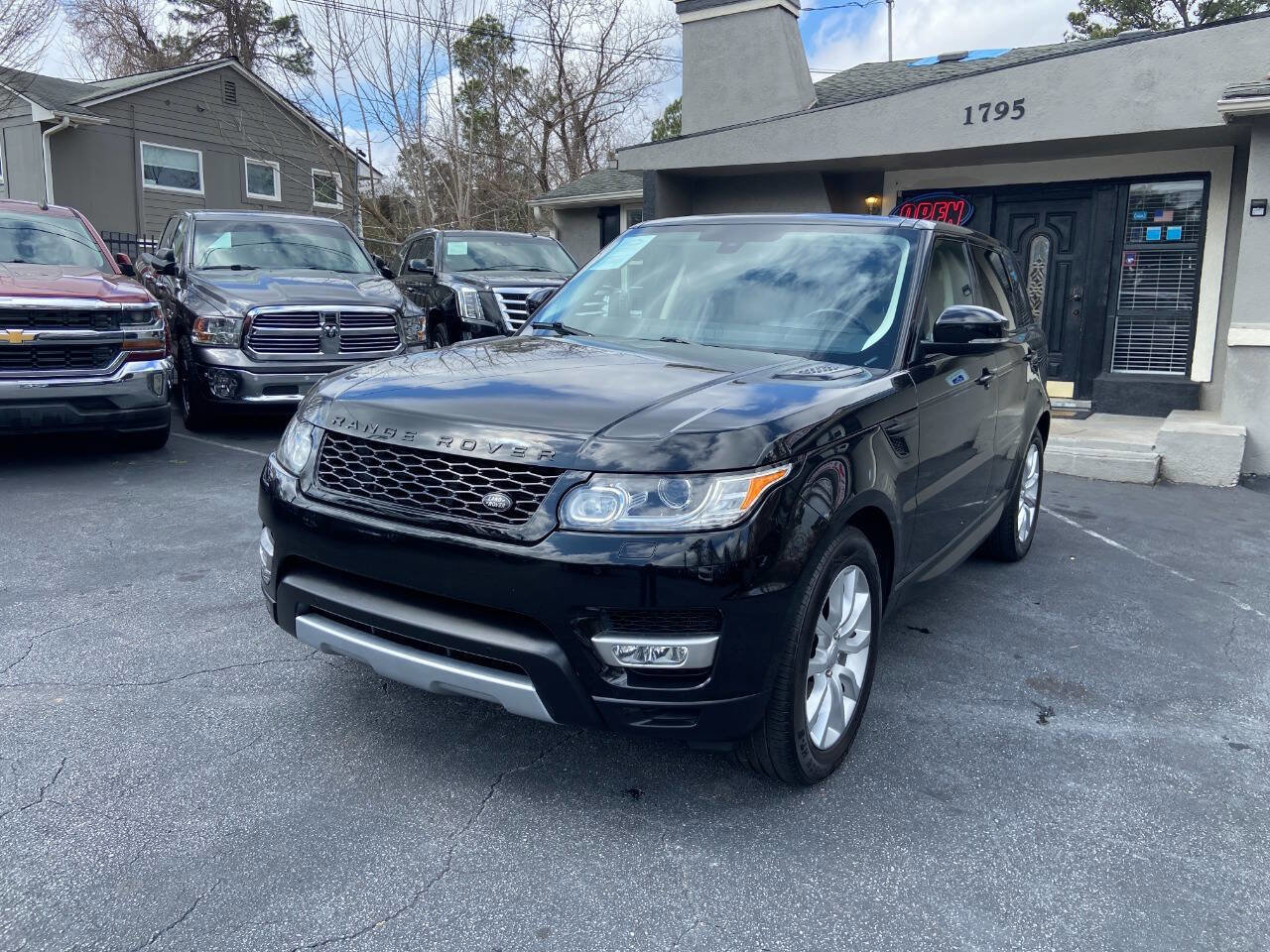 Used 2016 Land Rover Range Rover Sport HSE image 2