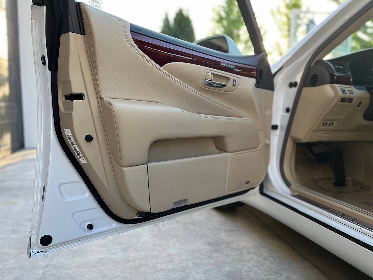 Used 2007 Lexus LS 460 L RWD image 68