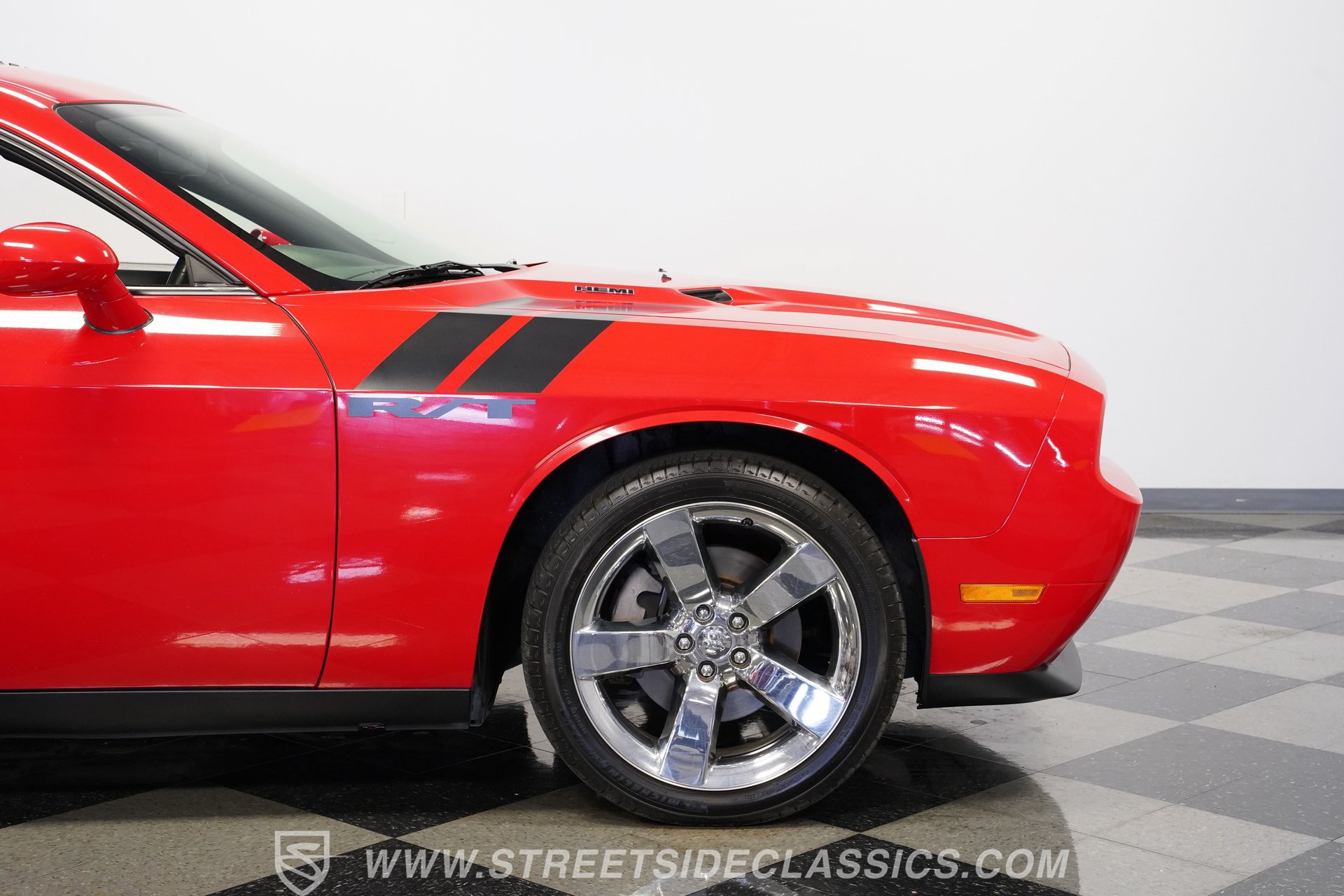 Used 2009 Dodge Challenger R/T RWD image 31