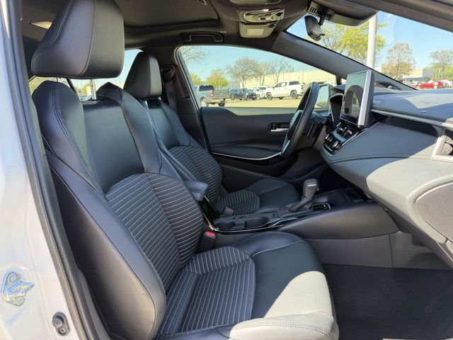 Used 2025 Toyota Corolla XSE image 30