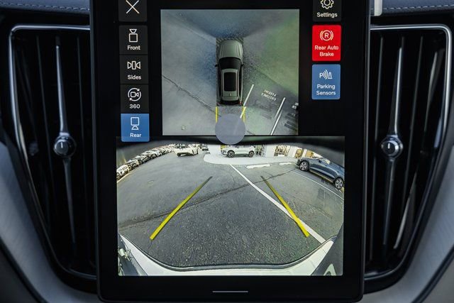 New 2026 Volvo XC60 T8 Ultra w/ Protection Package Premier image 41