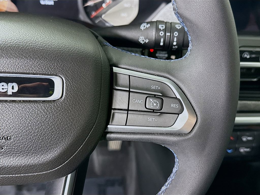 Used 2022 Jeep Compass Latitude image 21