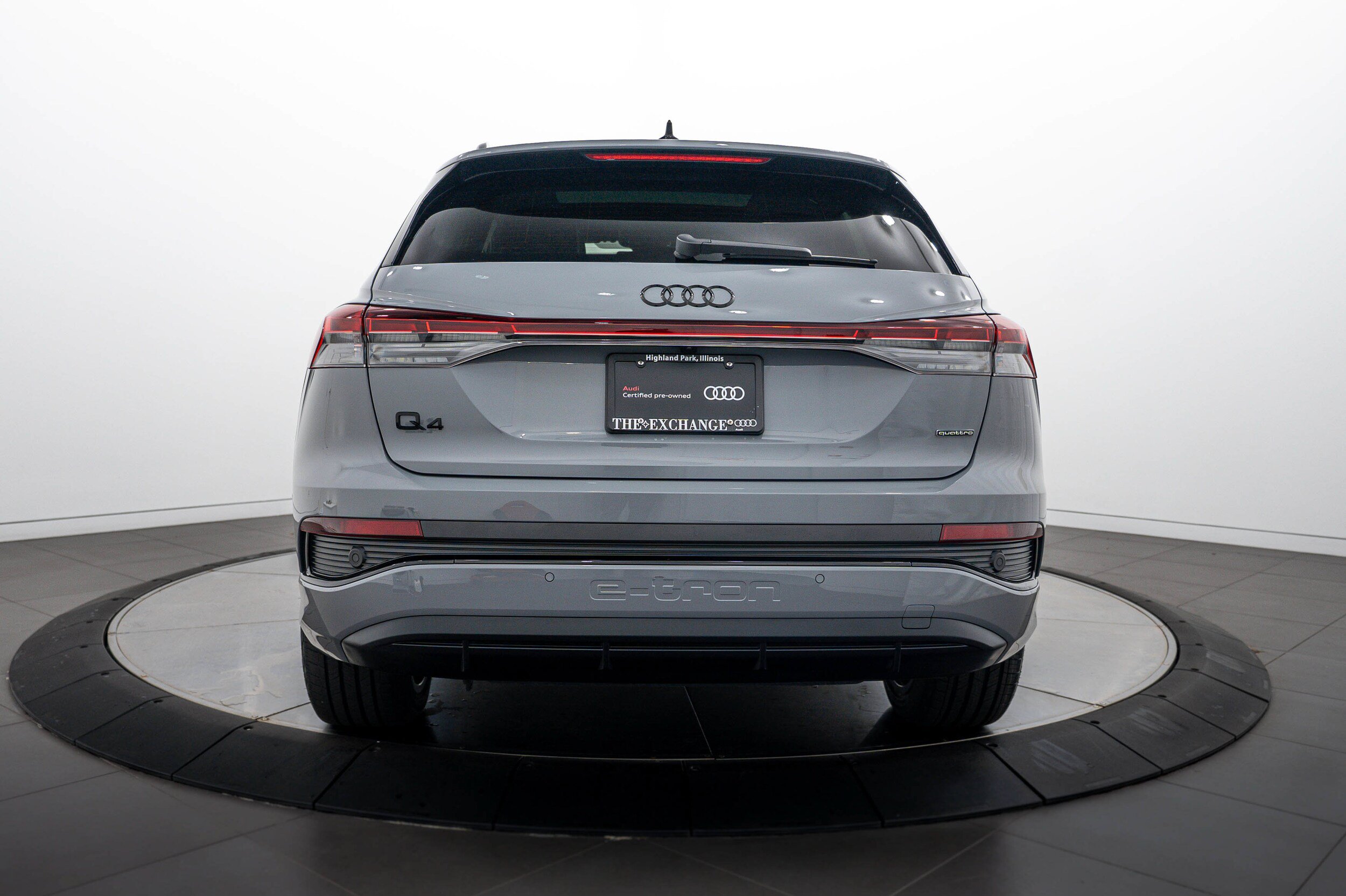 Certified 2023 Audi Q4 e-tron Premium Plus w/ Premium Plus AWD/4WD image 19