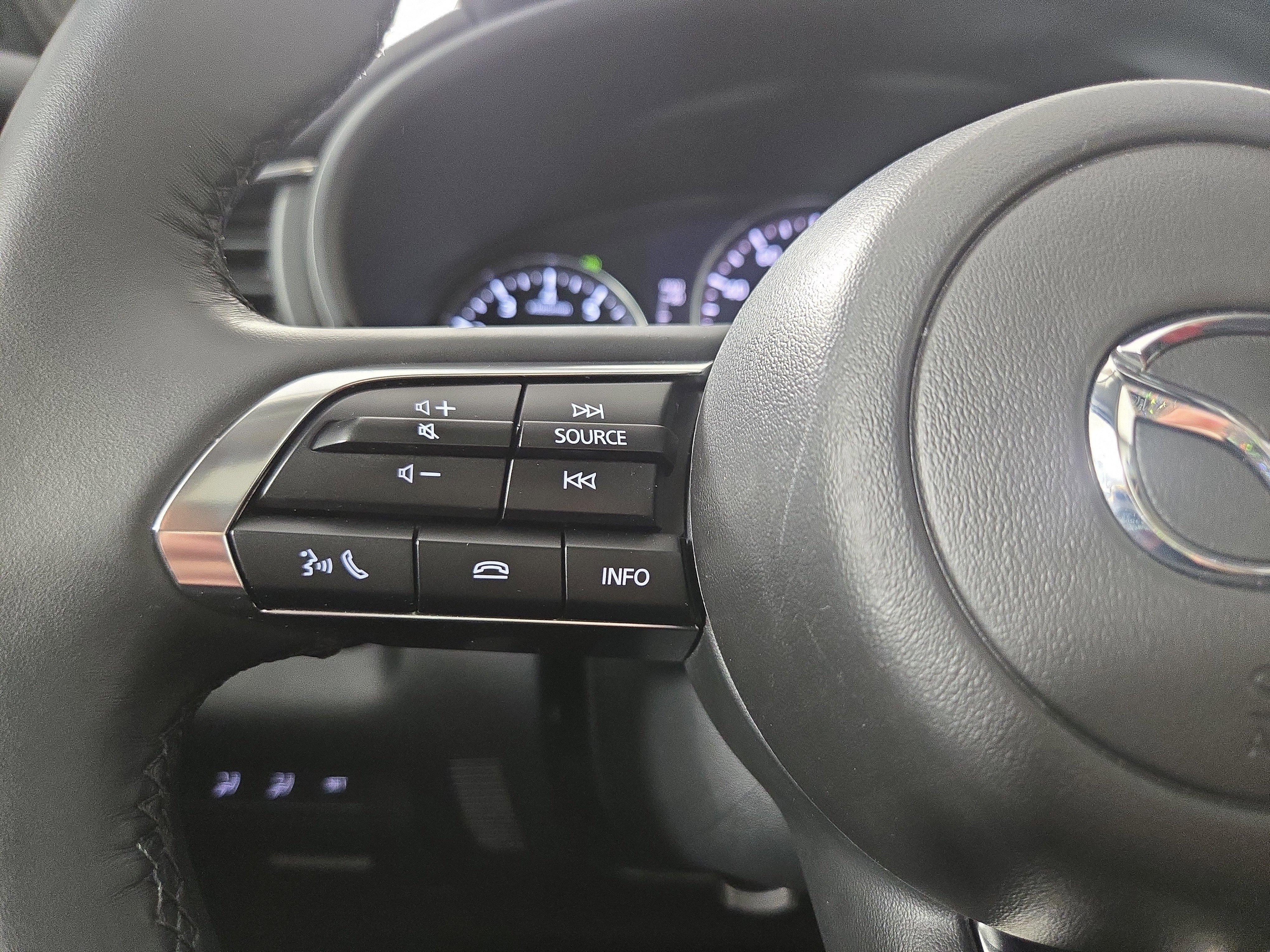 Used 2025 MAZDA CX-30 AWD 2.5 S w/ Preferred Package image 16