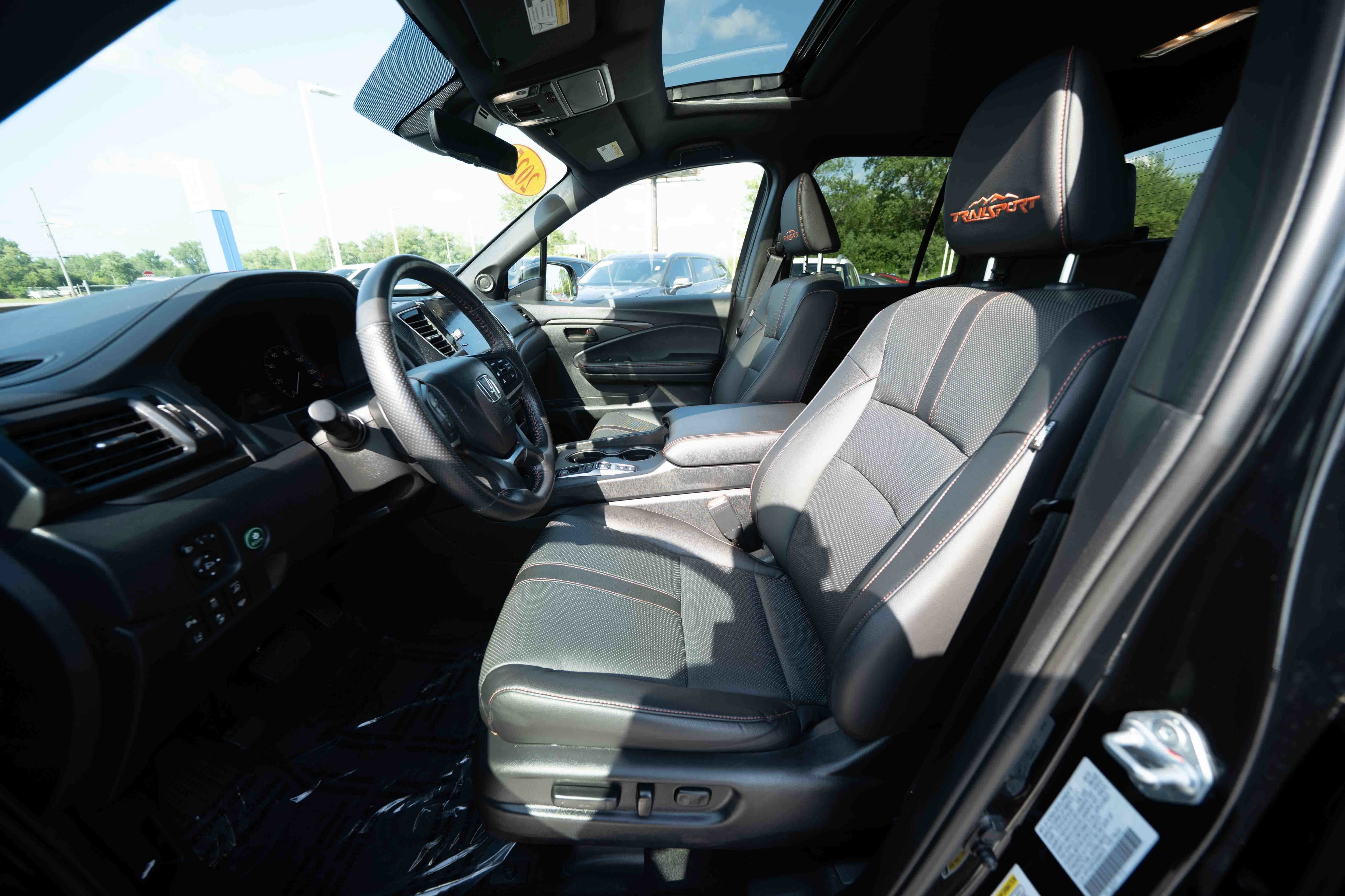 Certified 2025 Honda Ridgeline TrailSport image 9
