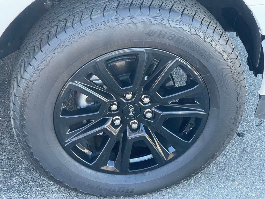 New 2025 Ford F150 Platinum w/ Equipment Group 702A High image 30