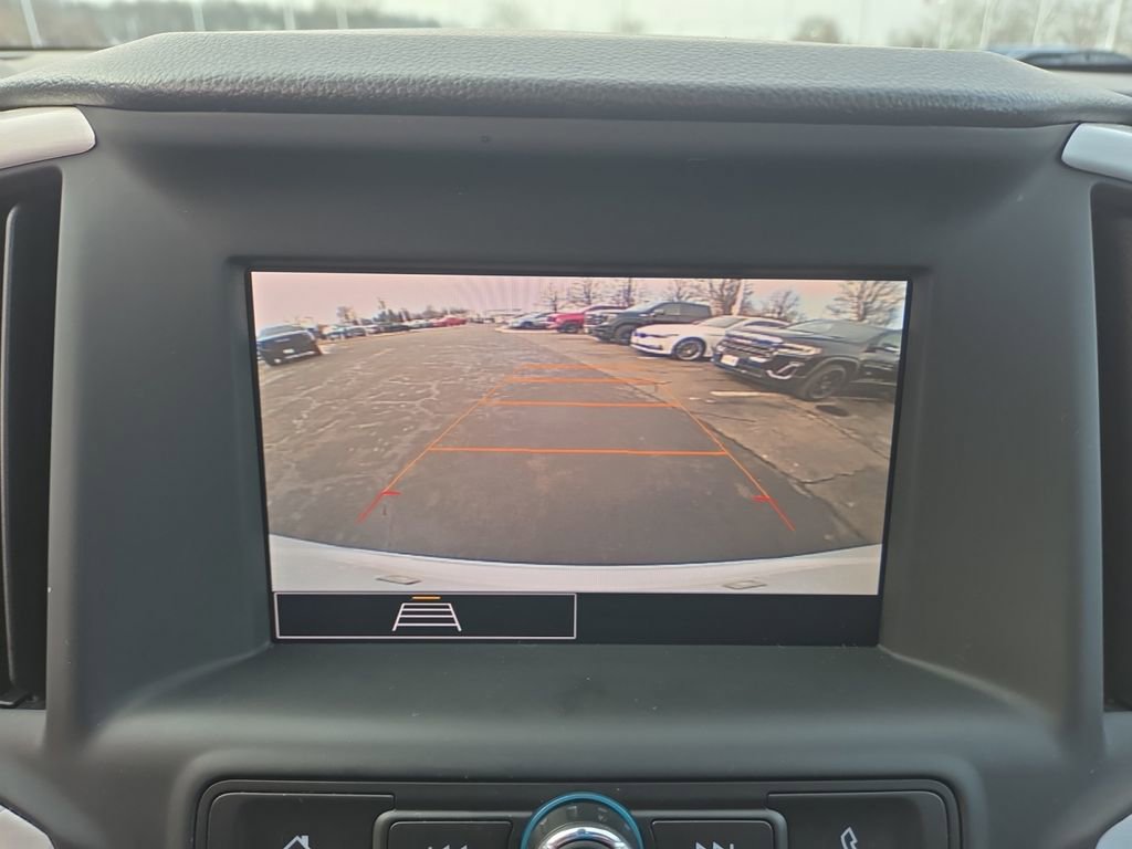 Used 2023 GMC Terrain SLE image 27