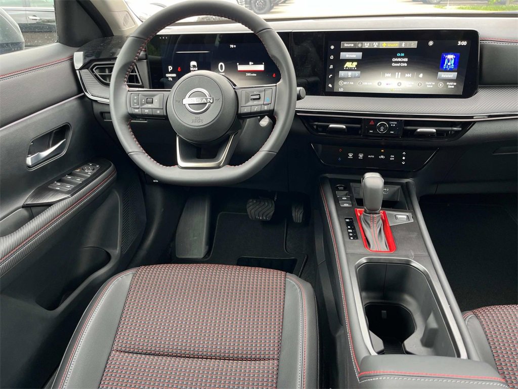 New 2025 Nissan Kicks SR image 15