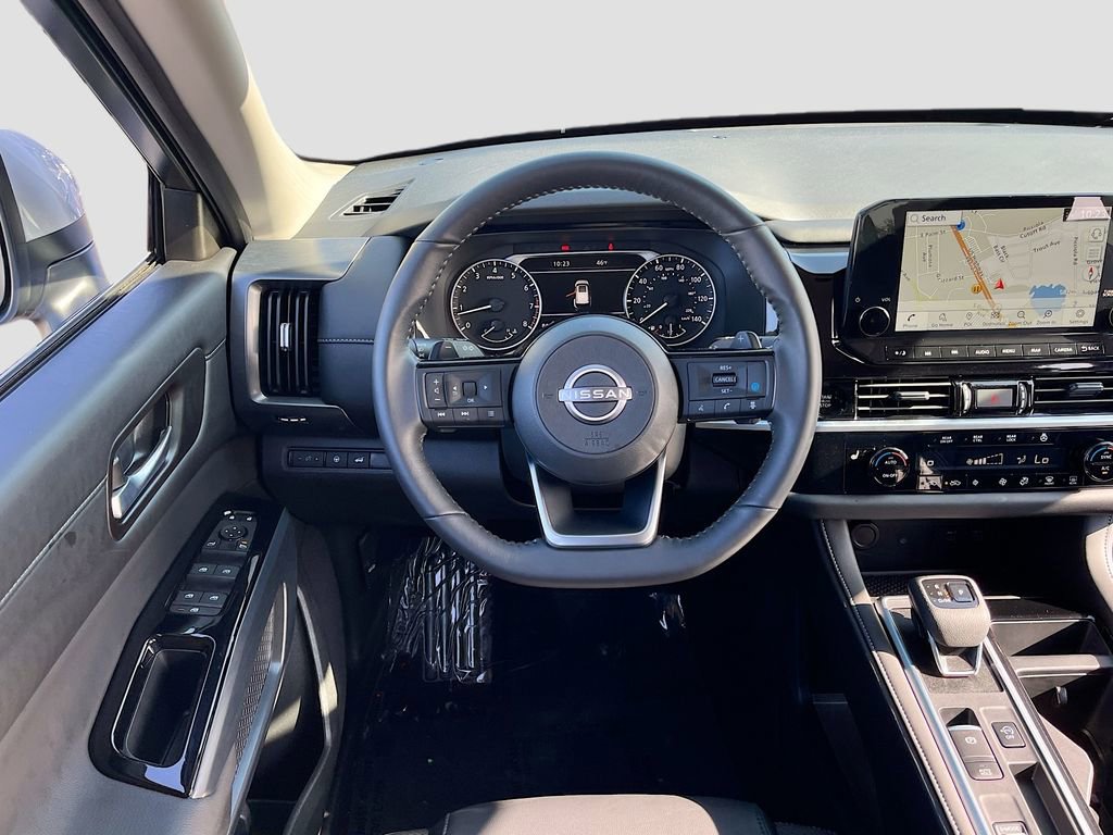 Used 2025 Nissan Pathfinder SL image 21