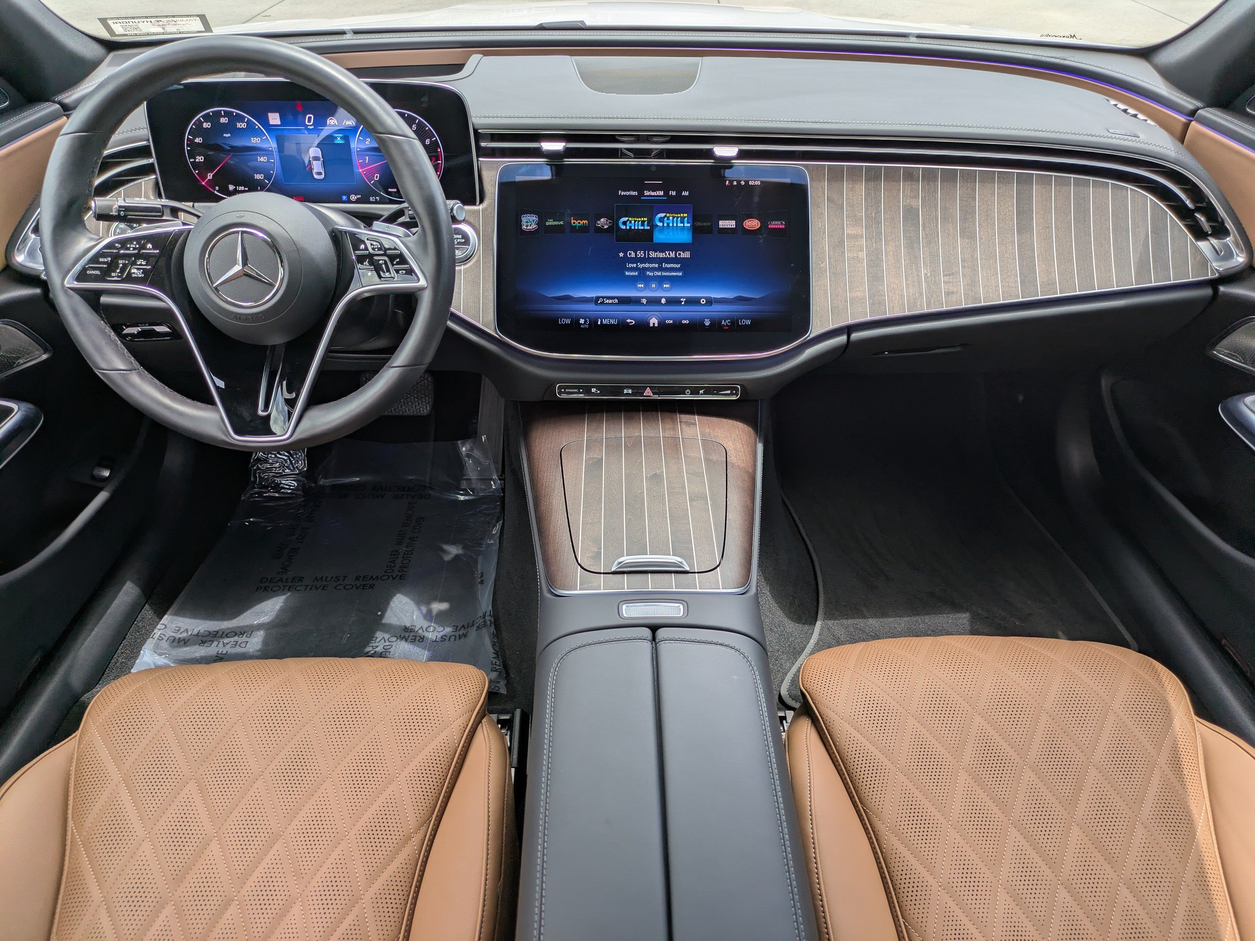 Used 2025 Mercedes-Benz E 450 4MATIC Sedan image 14