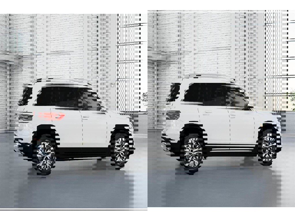 New 2026 Mercedes-Benz GLB 250 4MATIC image 18