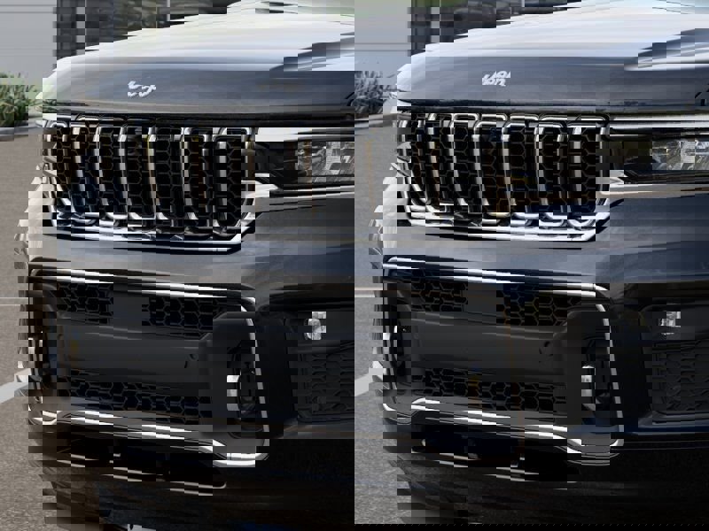 New 2025 Jeep Grand Cherokee Overland w/ Adv Protech Group III image 11