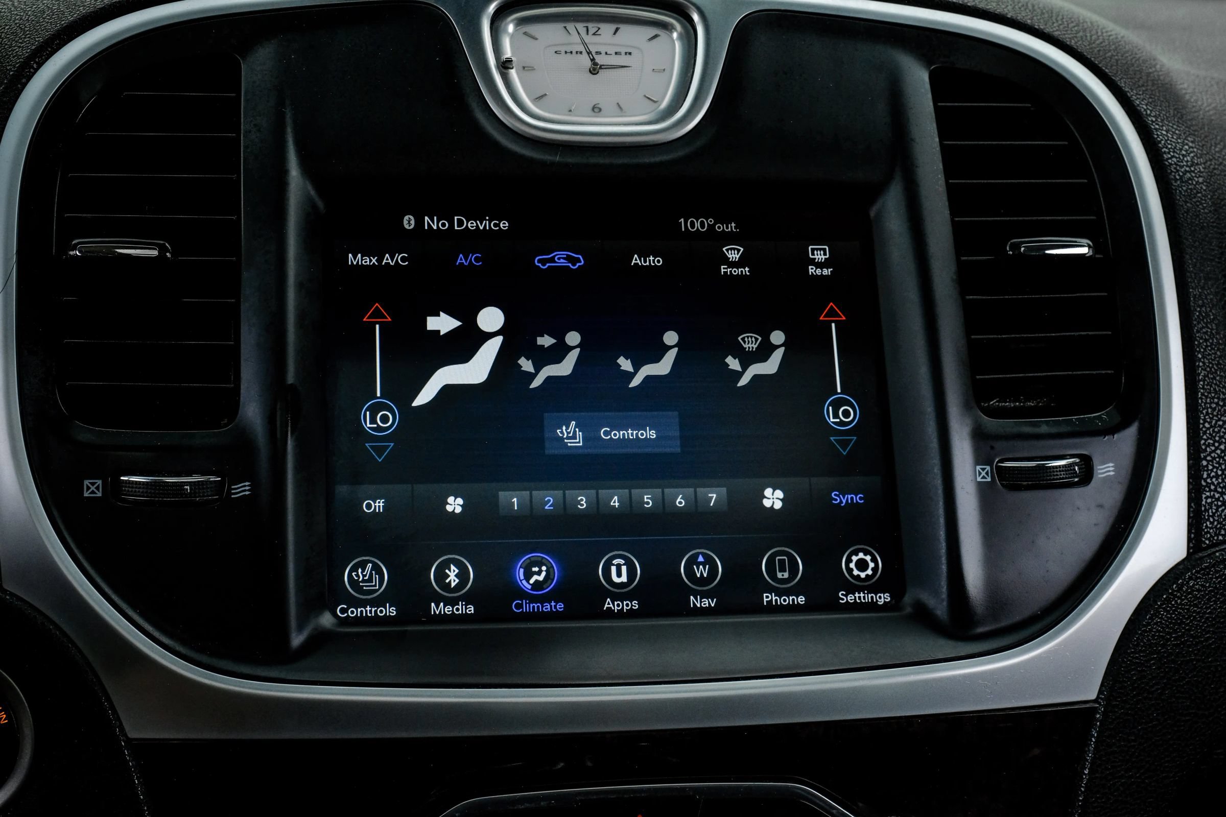 Used 2020 Chrysler 300 Limited RWD image 35