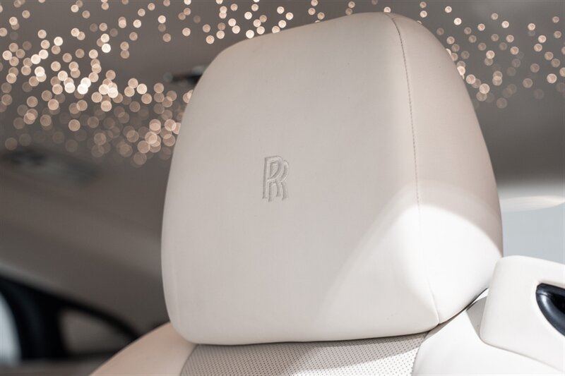 Used 2016 Rolls-Royce Wraith RWD image 58