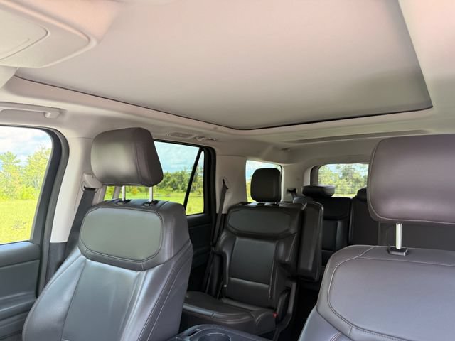 Used 2025 Ford Expedition Active AWD/4WD image 11