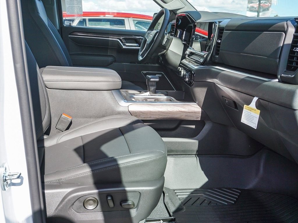New 2026 Chevrolet Silverado 1500 LTZ image 12