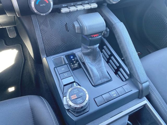 Used 2025 Toyota Tacoma TRD Off-Road AWD/4WD image 15