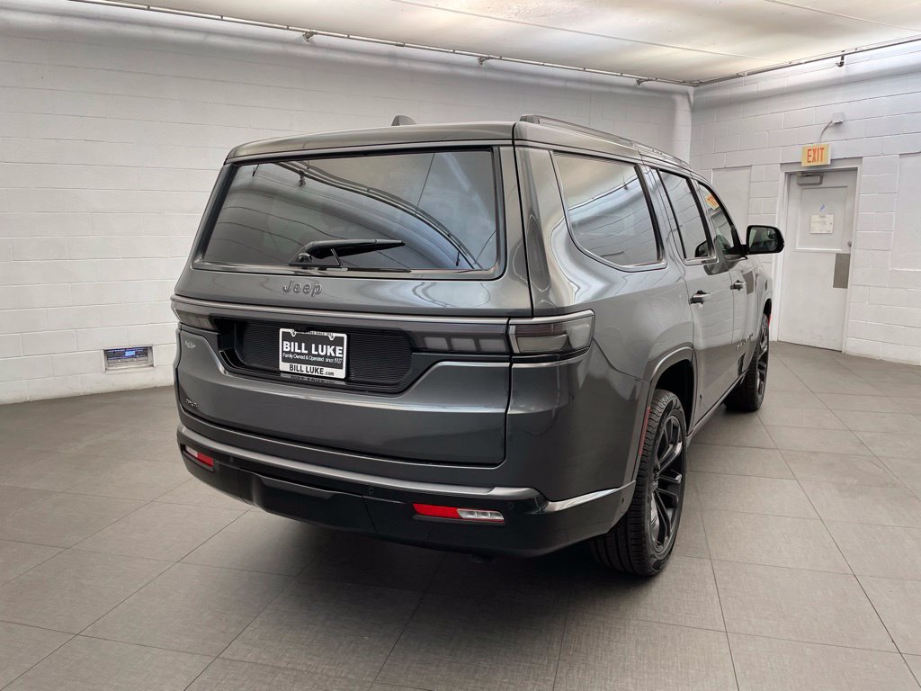 New 2026 Jeep Grand Wagoneer Summit AWD/4WD image 4
