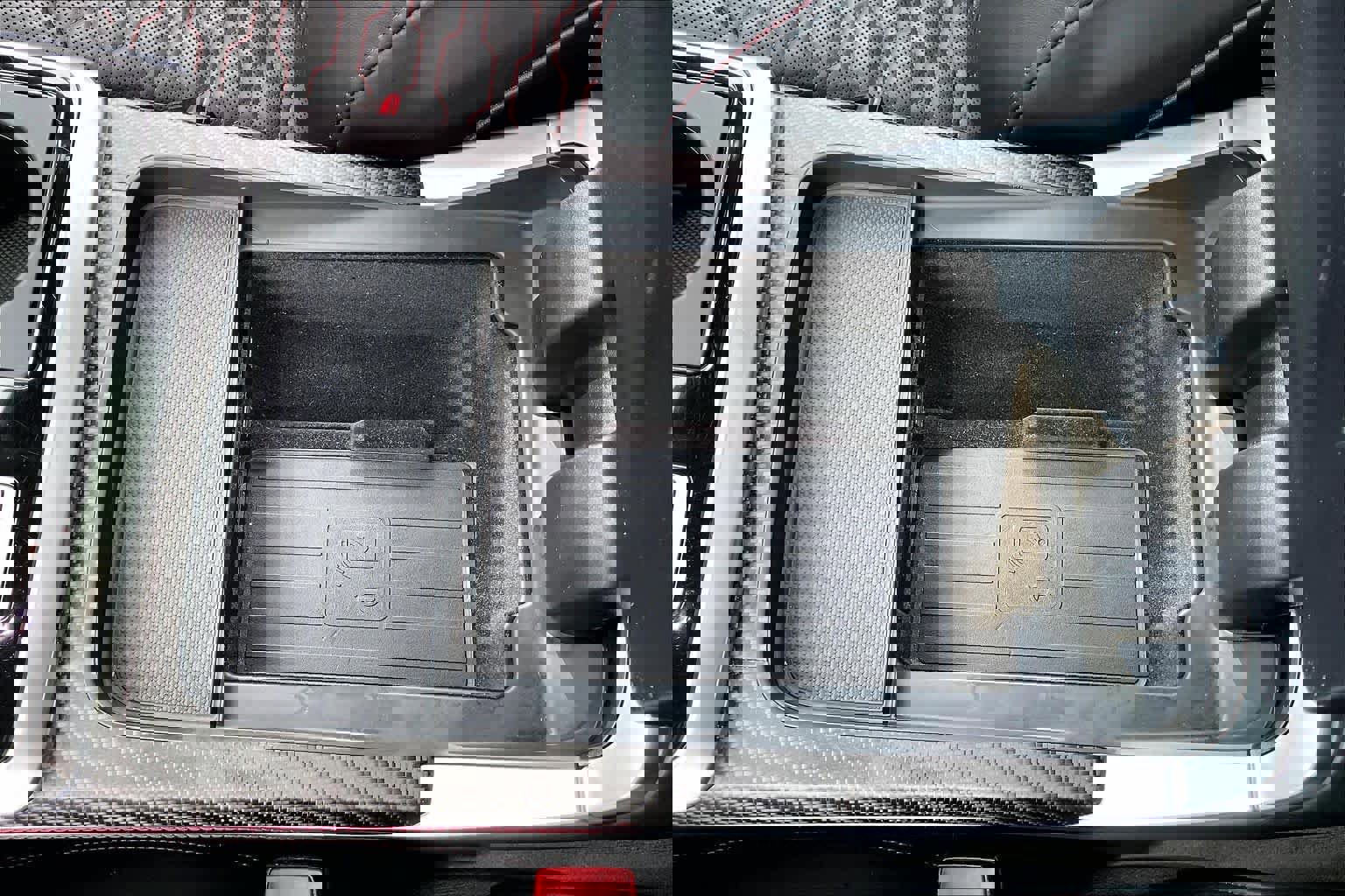 Used 2020 Audi RS Q8 w/ Carbon Optic Package image 36