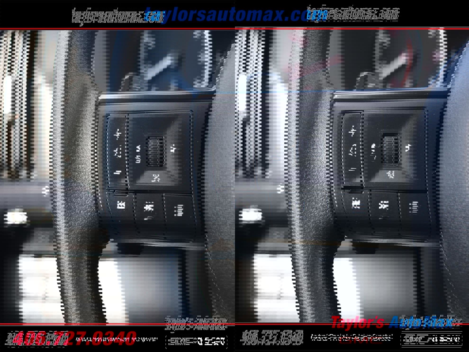 Used 2024 Nissan Pathfinder S image 23