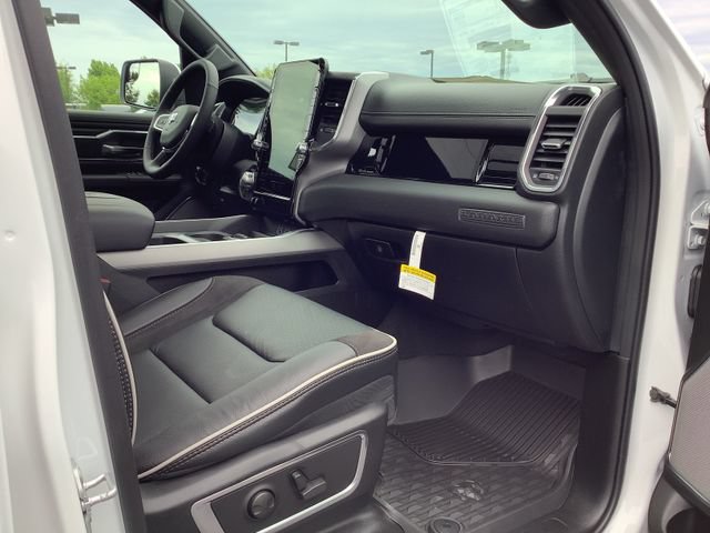 New 2026 RAM 1500 Laramie AWD/4WD image 40