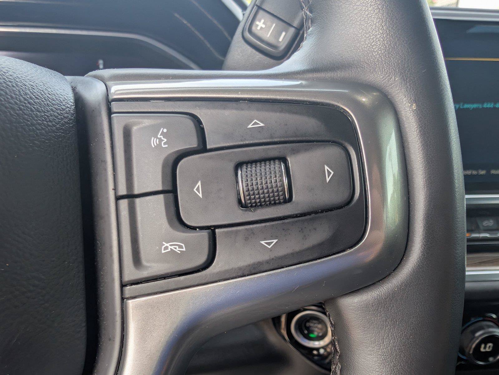 Used 2025 Chevrolet Silverado 1500 LT AWD/4WD image 24