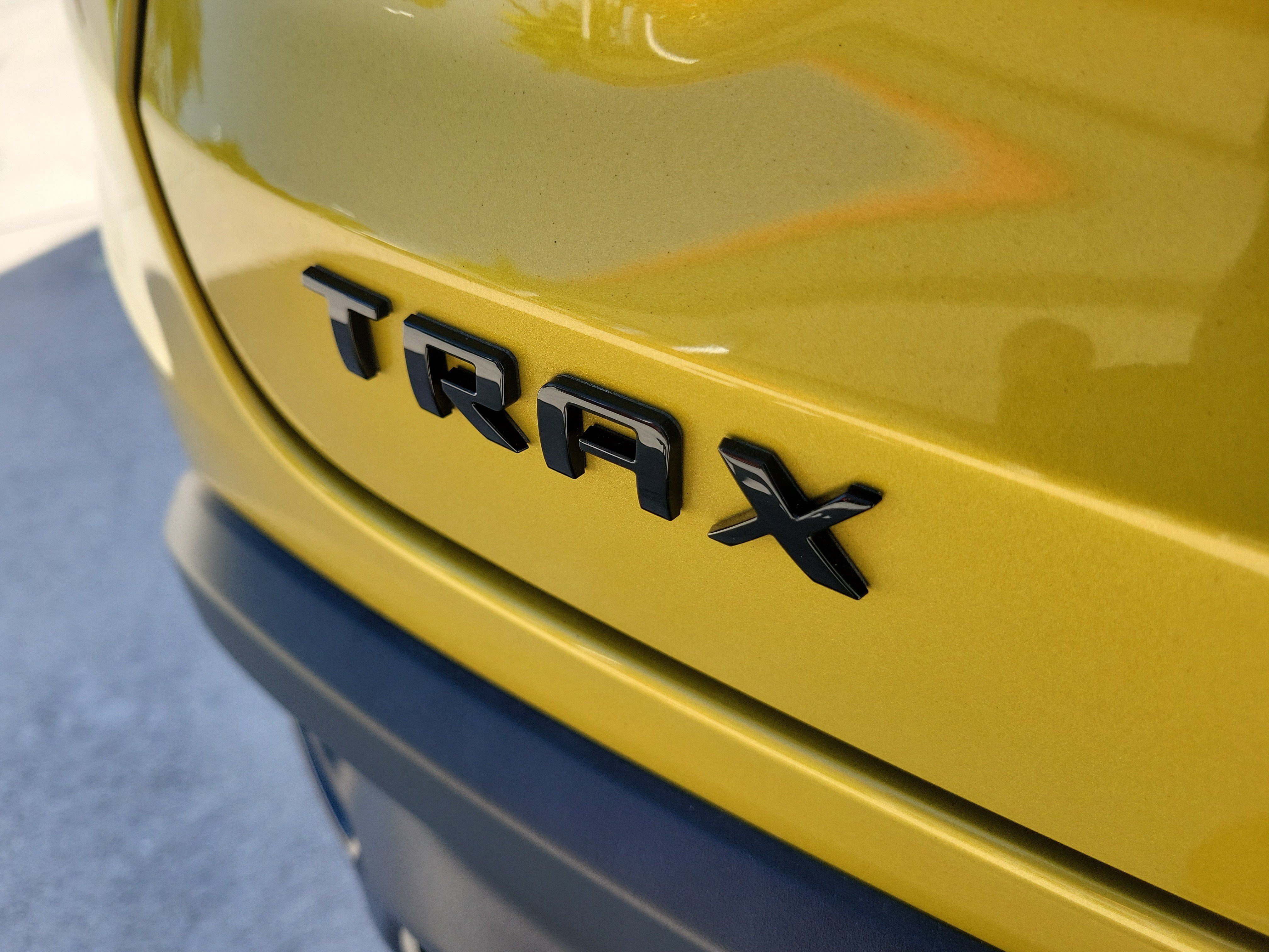 Used 2024 Chevrolet Trax RS w/ Sunroof Package FWD image 10