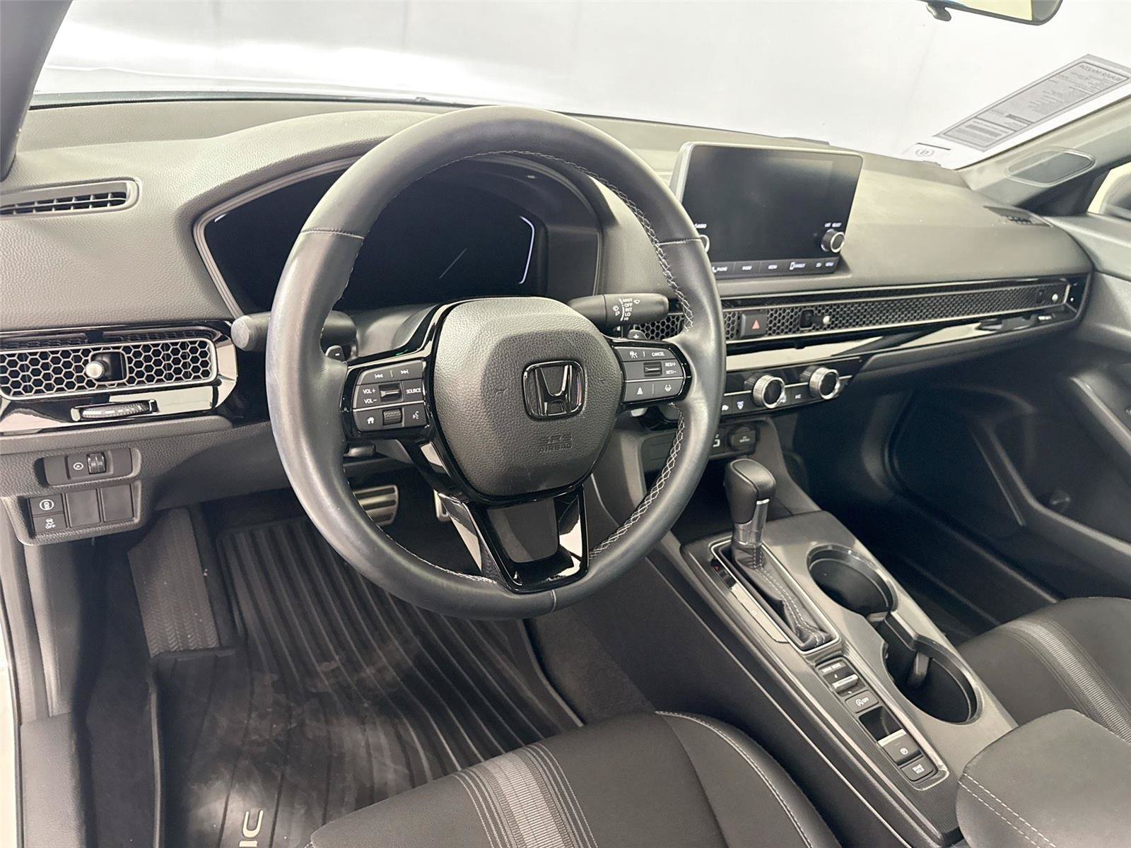 Used 2022 Honda Civic Sport image 4