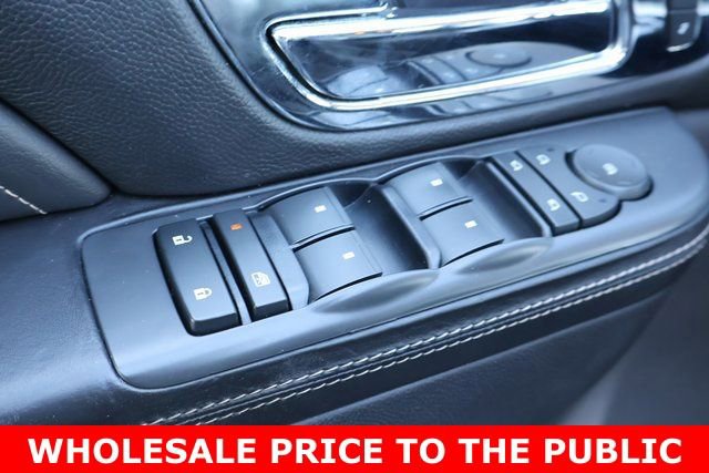 Used 2013 Cadillac Escalade Platinum image 12