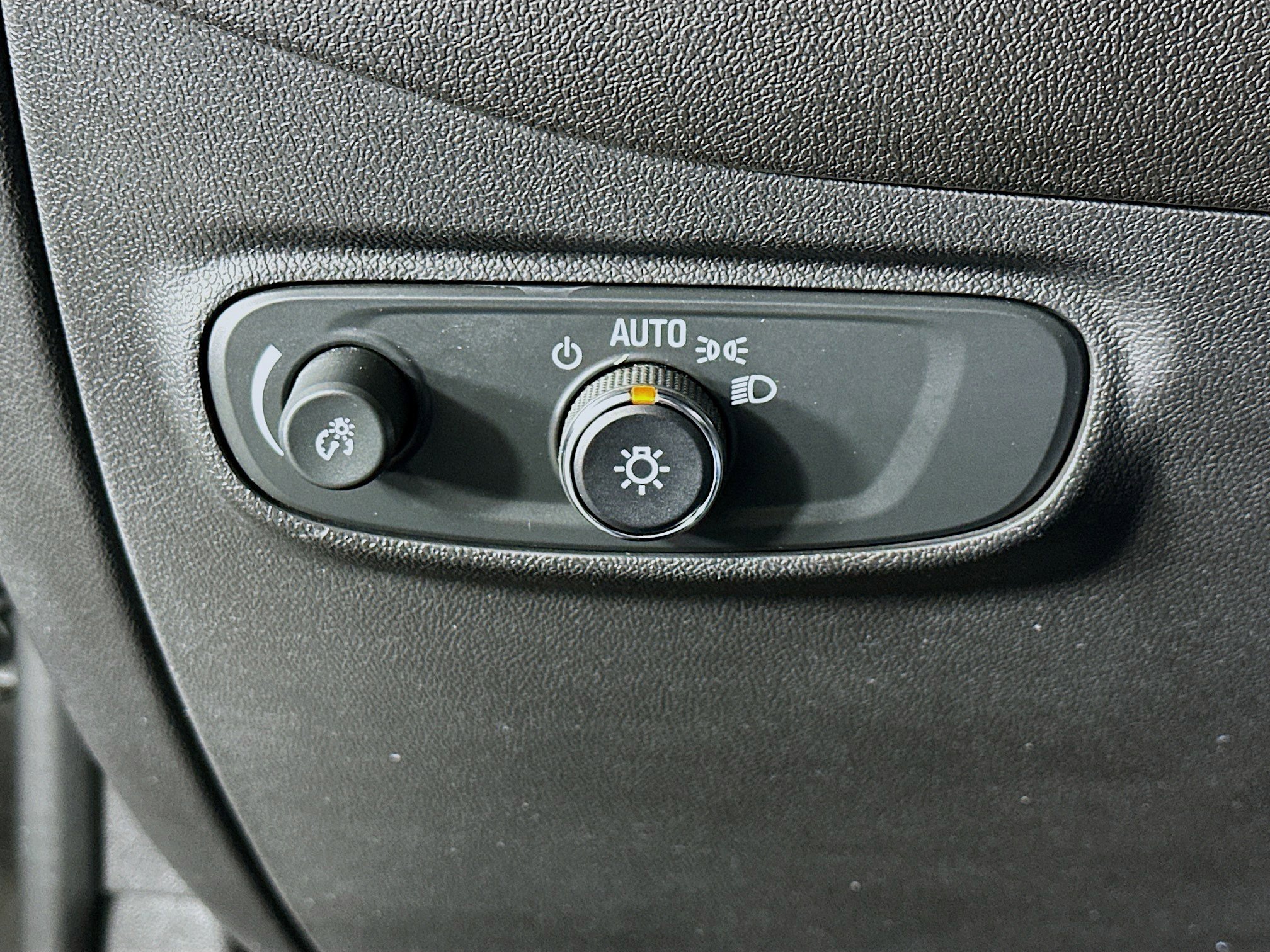 Used 2024 Chevrolet Equinox LS image 16