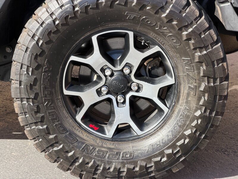 Used 2020 Jeep Wrangler Rubicon w/ Uconnect 4C Nav & Sound Group AWD/4WD image 33