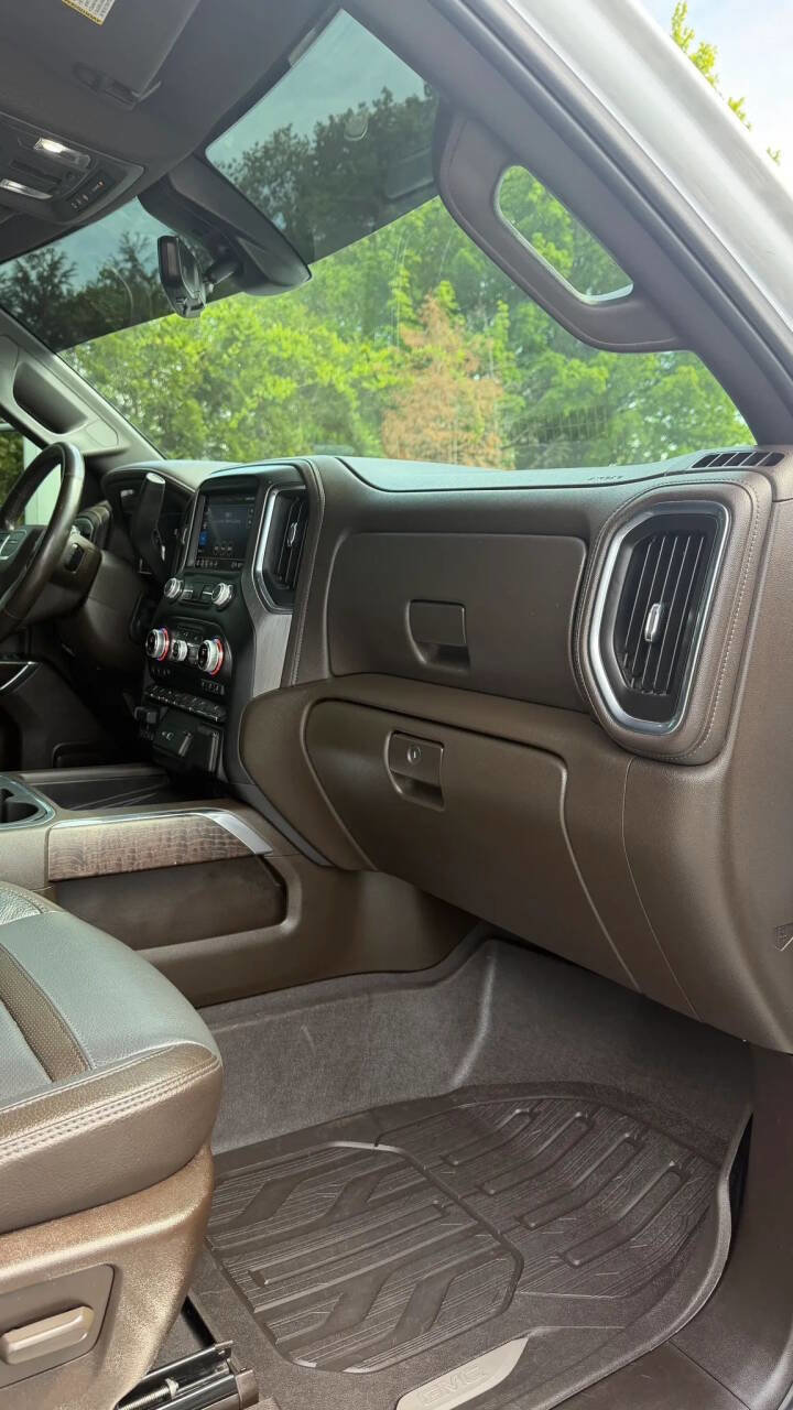 Used 2023 GMC Sierra 3500 Denali w/ Technology Package AWD/4WD image 28