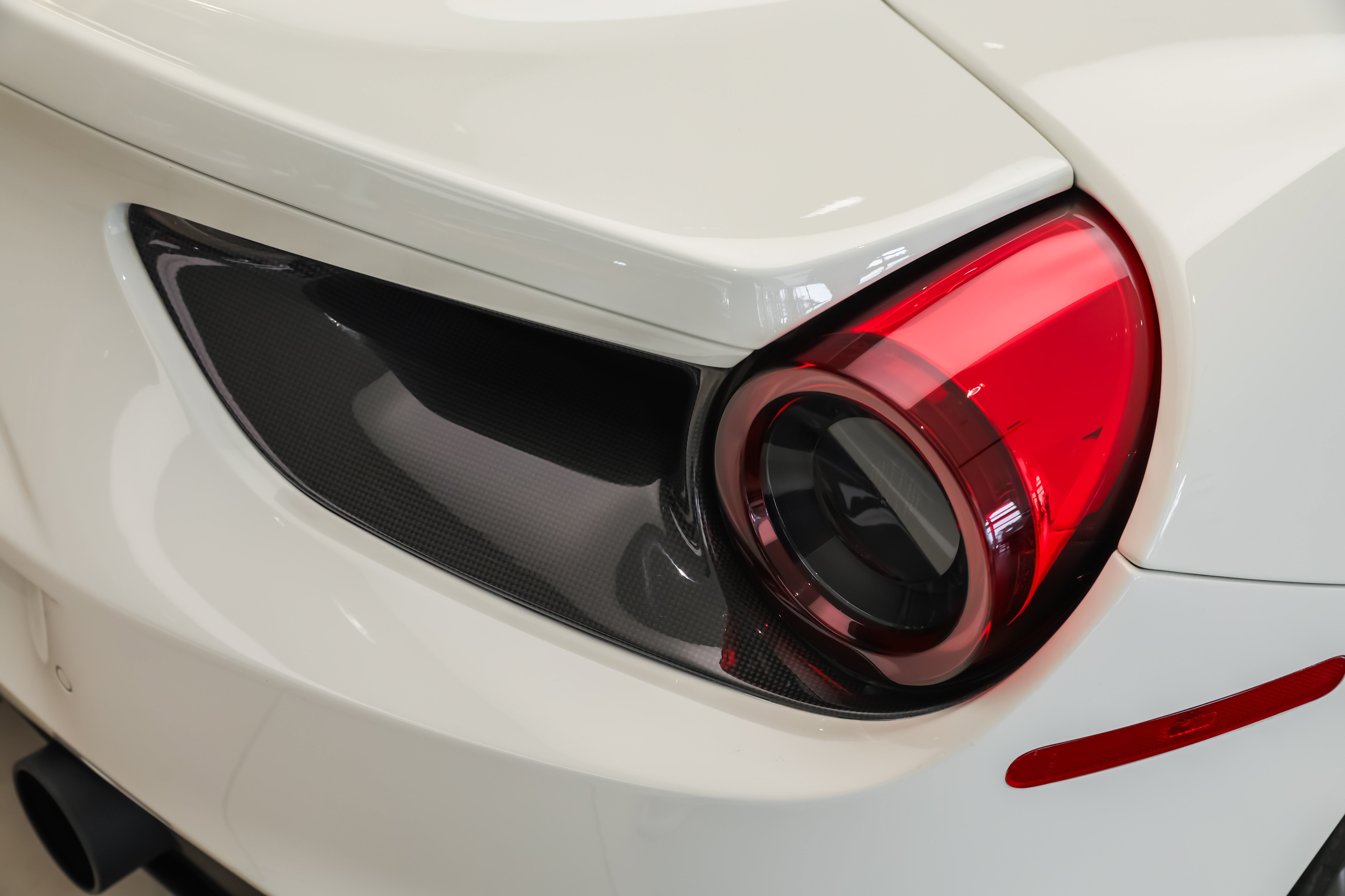 Used 2018 Ferrari 488 Spider RWD image 30