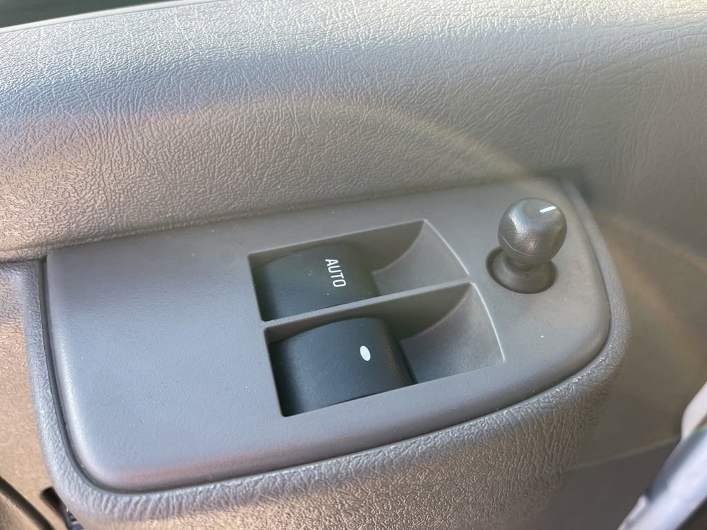 Used 2023 Chevrolet Express 2500 w/ Driver Convenience Package image 15