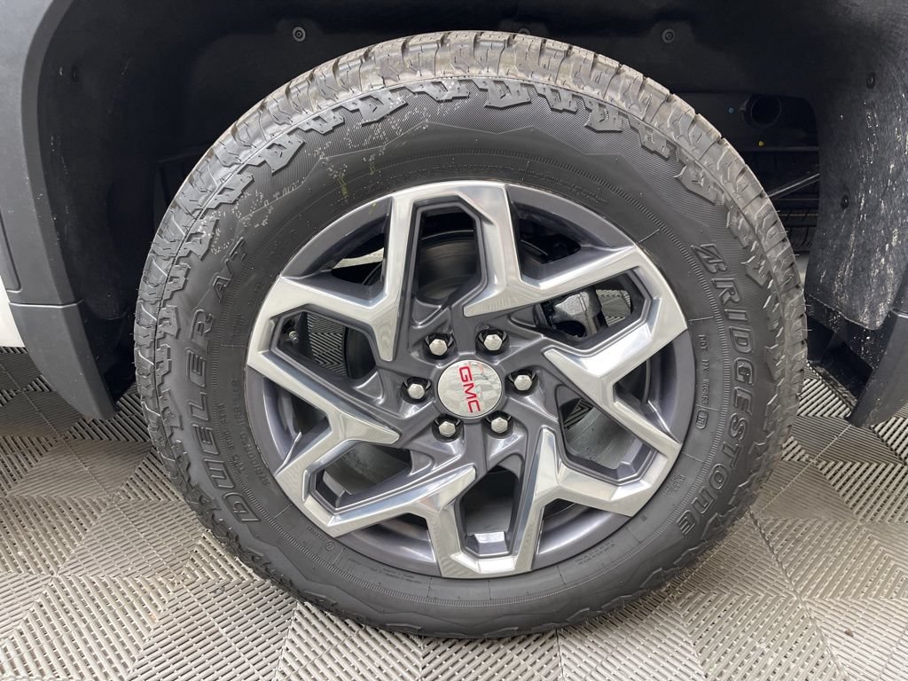 New 2026 GMC Sierra 1500 SLE w/ X31 Off-Road Package AWD/4WD image 4