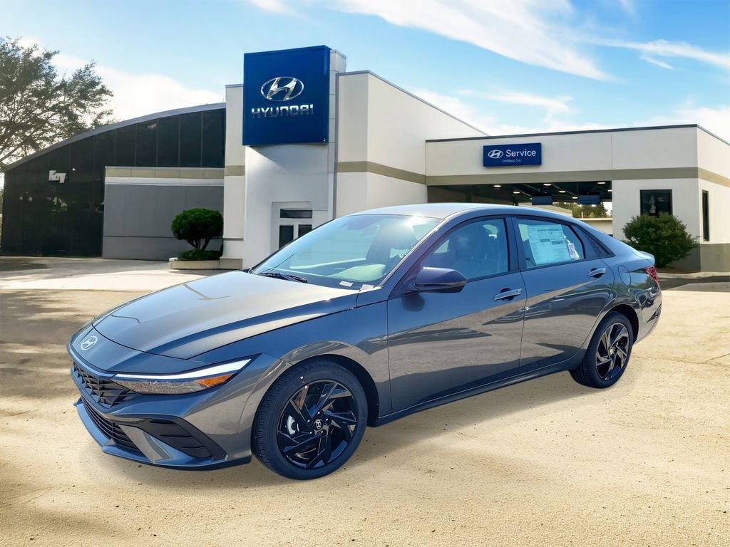Used 2026 Hyundai Elantra Sport w/ Cargo Package FWD image 2